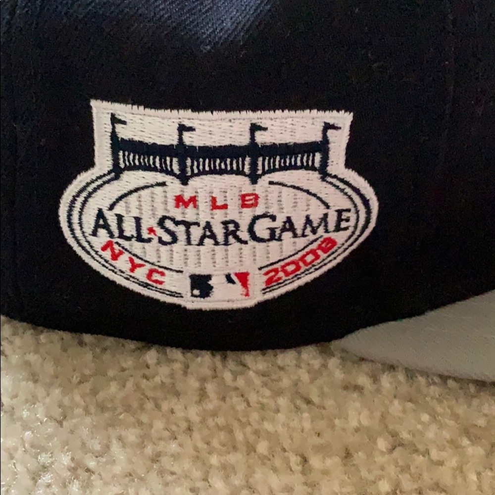 SnapBack Hat - Picture 5 of 9